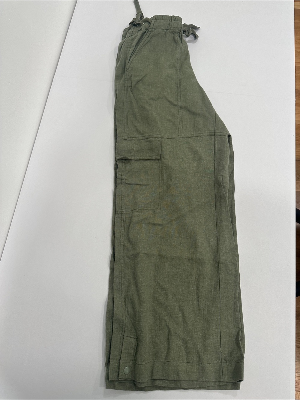NWT Pilcro Linen Beach Cargo Pants